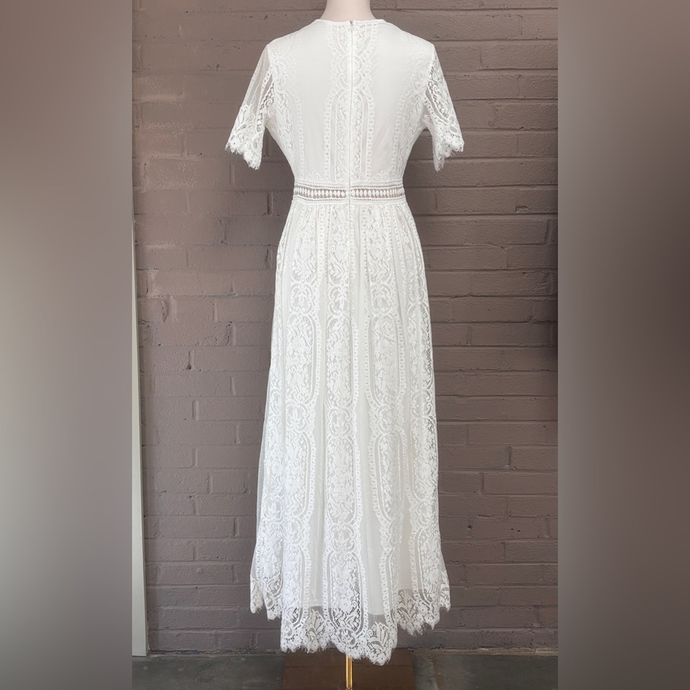 White Lace Dress - Picture 12 of 16